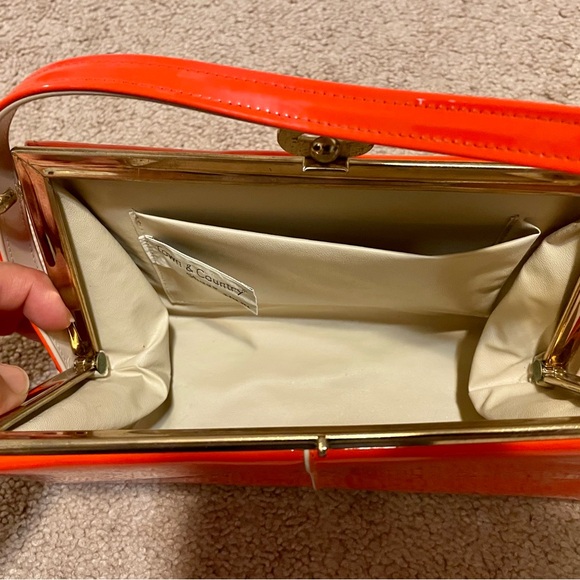 1960's Vintage Orange Patent Frame Purse - Picture 7 of 11